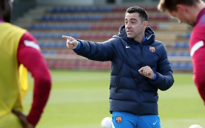 Xavi valoriza Liga Europa no Barcelona: ‘Título que não temos, isso nos motiva’