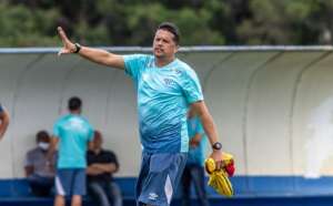 Catarinense: Avaí demite treinador após derrota na Ressacada