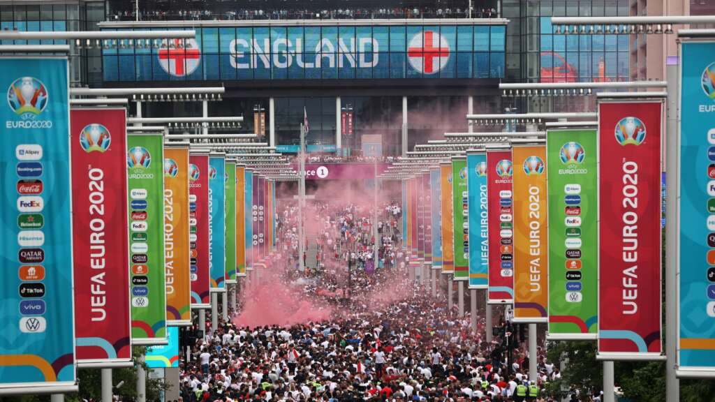 Por Euro de 2028, Reino Unido e Irlanda desistem de tentar sediar a Copa de 2030