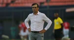 Santos anuncia contratação de técnico argentino