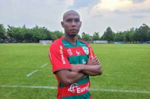 Líder, Portuguesa anuncia chegada de zagueiro