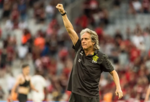 Quem vem? Técnico português recusa negociar com o Corinthians