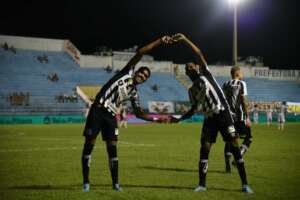 Técnico diz que Santos está retomando forma de jogar