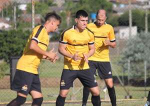 Lateral ex-Ponte e Cruzeiro começa a treinar no Criciúma