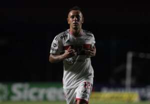 Rafinha garante que classificação pelo regulamento não é demérito para São Paulo