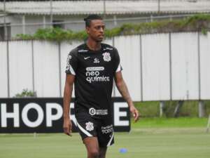 Zagueiro do Corinthians é acusado de estupro de vulnerável
