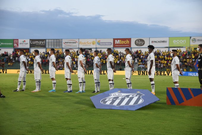 Lateral do Santos diz que empate seria mais justo