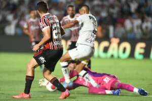 FPF reconhece dois pênaltis não marcados para o Santos no clássico com São Paulo