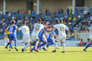 PAULISTA A3: Matonense segura Comercial na ponta