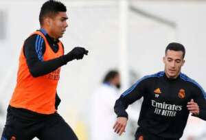 Liga dos Campeões: Casemiro projeta duelo com PSG: 'Impossível parar o Messi sozinho'