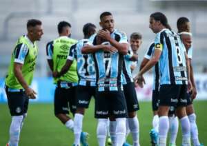 Gaúcho: Grêmio vence o São José com os titulares pela primeira vez em ação