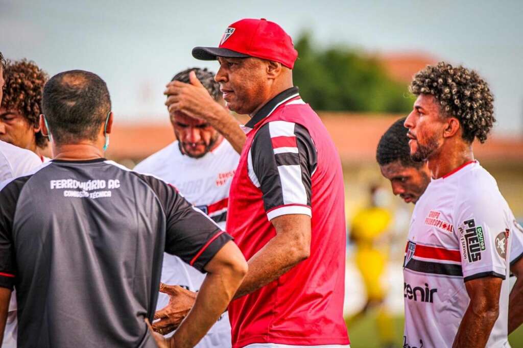 Cearense: Ferroviário dispensa técnico invicto e rouba treinador de rival do Piauí 2 anderson batatais
