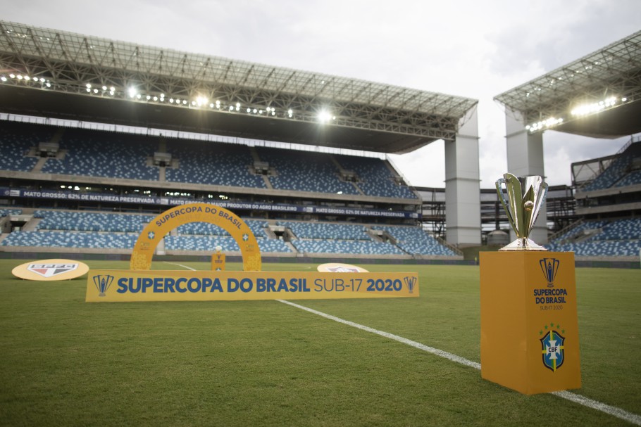 Torcida do Flamengo esgota ingressos para duelo com Athletico, pela Copa do  Brasil