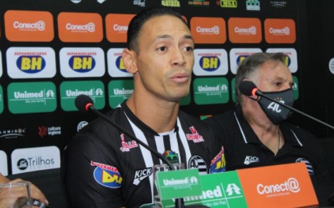 Mineiro: Ricardo Oliveira é regularizado e pode estrear no Athletic