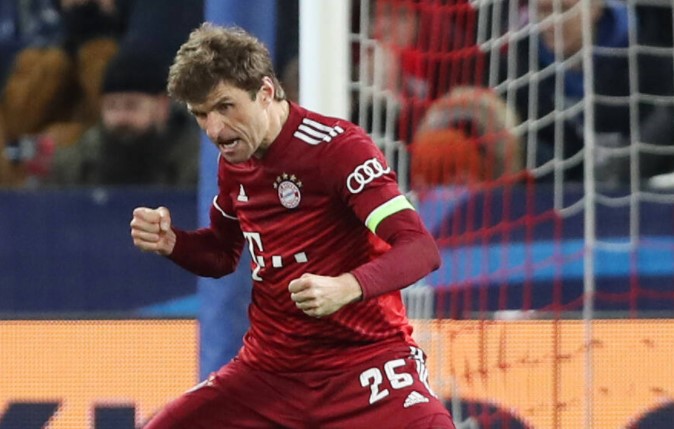 Bayern arranca empate no fim