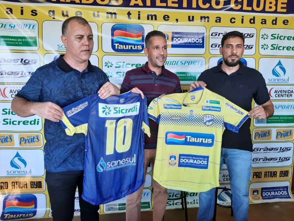 Sul-Mato-Grossense: Líder anuncia novo treinador