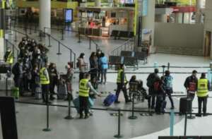 City faz pouso de emergência em Liverpool após susto em voo