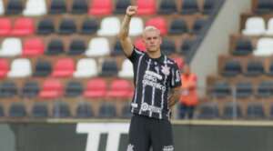 Botafogo 1 x 1 Corinthians - Timão tropeça com time alternativo