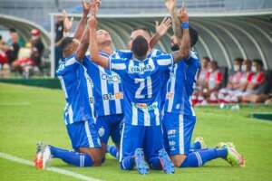 ALAGOANO: CSA vence clássico e se isola na liderança