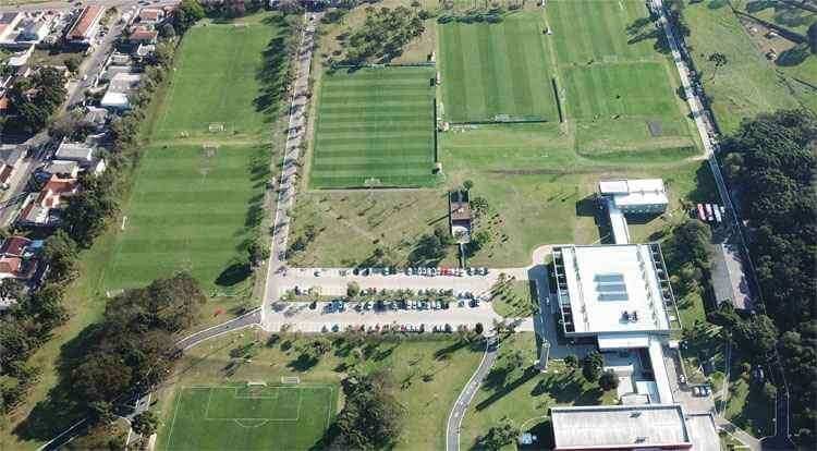 Alojamento do CT do Athletico-PR tem princípio de incêndio, mas ninguém se fere