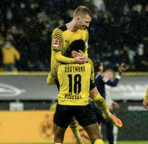 ALEMÃO: Dortmund goleia Mönchengladbach com dois gols e três assistências de Reus