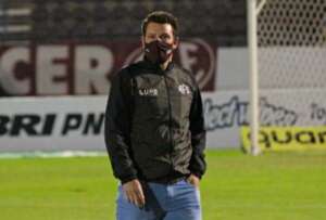 Elano terá que mexer na Ferroviária contra Palmeiras