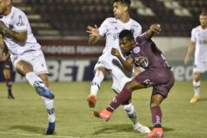 Ferroviária 1 x 2 Ponte Preta - E não é que teve gol do Ribamar?