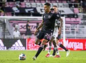 São Paulo faz proposta para 