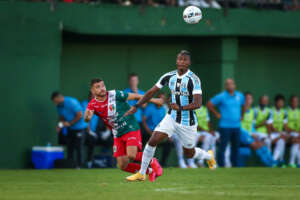 GAÚCHO: Roger espia derrota gremista; Inter empata