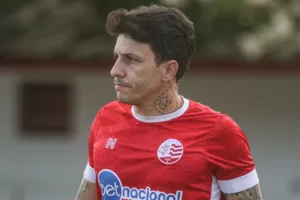 Pernambucano: Náutico rejeita proposta milionária e meio-campista deve permanecer