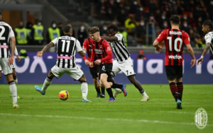 ITALIANO: Milan decepciona em casa e só empata