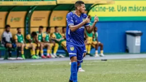 AMAZONENSE: Manaus e São Raimundo goleiam; Nacional lidera