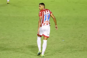 Paulistão: Água Santa acerta com atacante vindo do Náutico