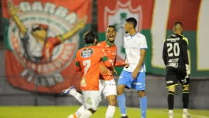 Portuguesa x São Bento - Expectativa de grande jogo no Canindé