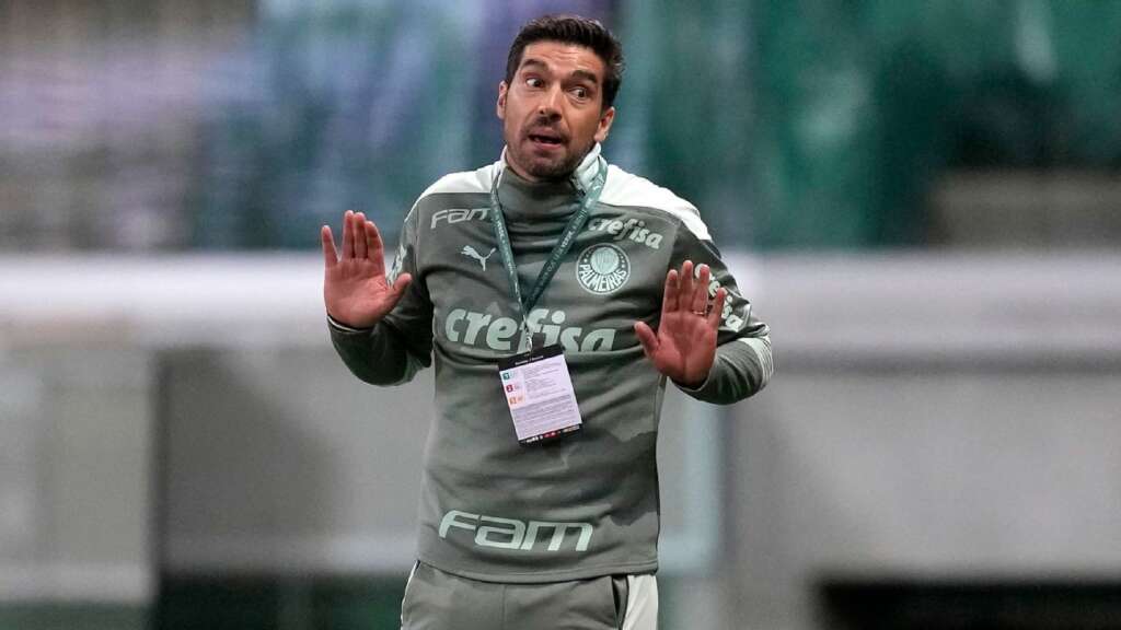 Abel Ferreira exalta Palmeiras: ‘Não trocarei para brigar em meio de tabela’
