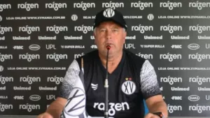 Paulista A2: Técnico Roberto Cavalo celebra vitória do XV