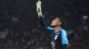 Flamengo promete empreitada para contratar goleiro campeão olímpico com a  seleção brasileira