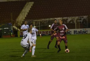 EC São Bernardo x Sertãozinho - Cachorrão encara Touro e busca se isolar na ponta