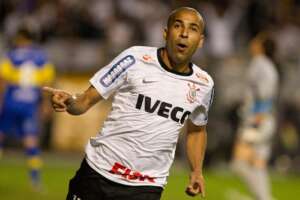 Emerson Sheik pode pintar em time mineiro