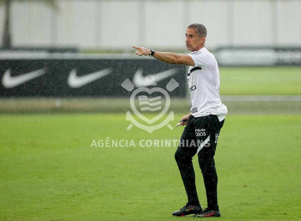 sylvinho treinador corinthians treino011