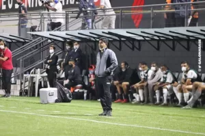 Mineiro: Atlético-MG demite técnico do sub-20