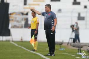 Alagoano: Treinador que subiu o CSA negocia com o CRB