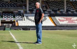 Sem treinador, time do Brasileirão abre negociação com Lisca