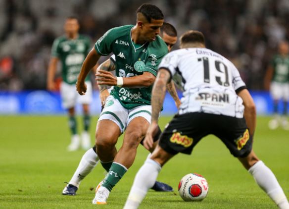 Corinthians 1 (7) x (6) 1 Guarani - Timão sofre, mas avança à semifinal 2 CORINTHIANS 8