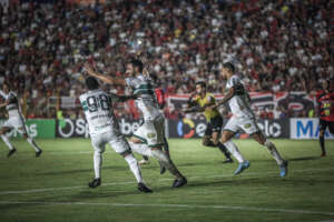 Pouso Alegre-MG 1 (2) x (3) 1 Coritiba – Coxa sofre, mas avança!