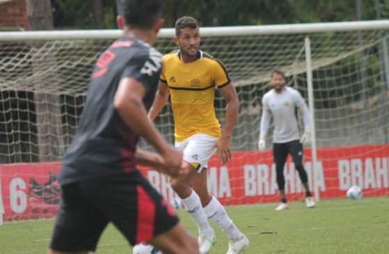 Criciúma empata com Athletico em jogo-treino no CT do Caju