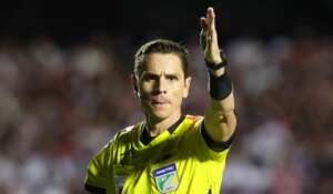 FPF emite nota sobre presidente de arbitragem em vídeo com torcida do São Paulo e afasta assistente que provocou Palmeiras