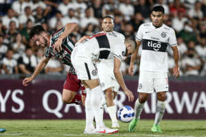 Olimpia 2 (4) x (1) 0 Fluminense - Nos pênaltis, Flu se despede da Libertadores