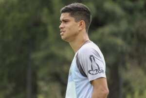 Série B: Ponte Preta rescinde com lateral que está na mira do Avaí