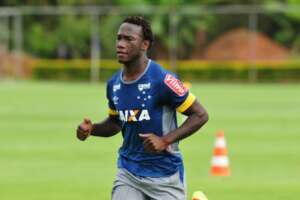 Xiii! Por dívida, Fifa impede novamente o Cruzeiro de inscrever jogadores